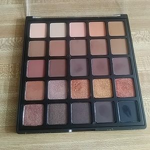Morphe 25A Copper Spice palette